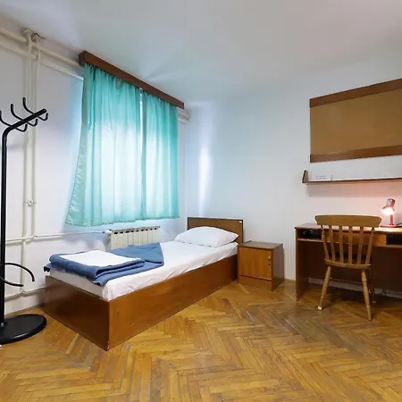 Hostel Budget *