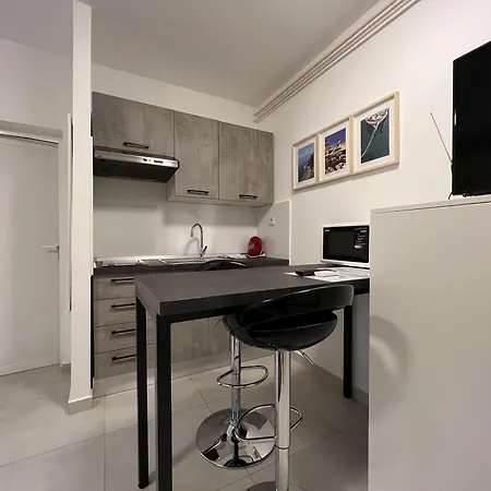 Budget Hostel *